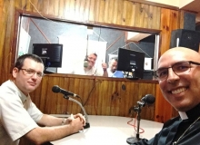 Entrevista na Radio Palmares FM 87.9 com Rogerio Dvila